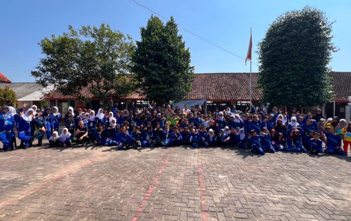 Literasi Keuangan BPR Gunung Rizki bersama SD Negeri Purwosari 02 Mijen Semarang